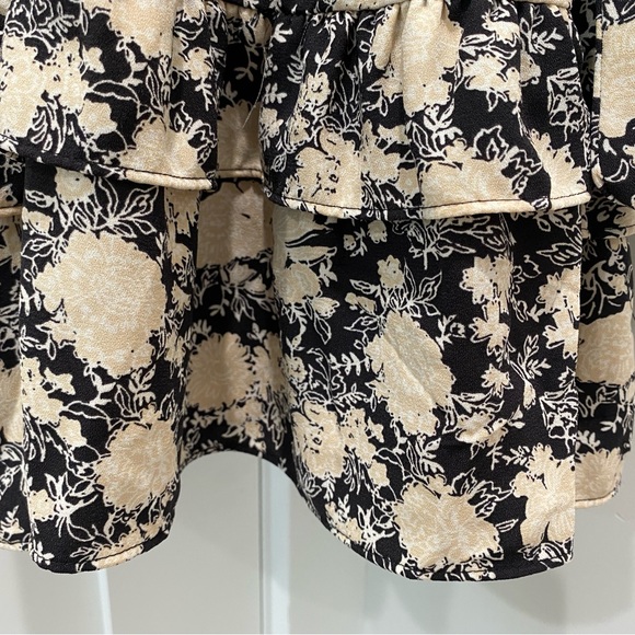 EUC Lauren Conrad floral dress size S - Picture 4 of 6